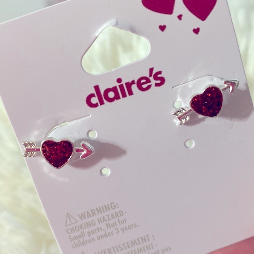 Claire’s 💘Cupid heart💘 valentines earrings
